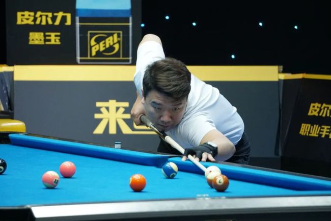 赢得裁判的 赢得裁判的