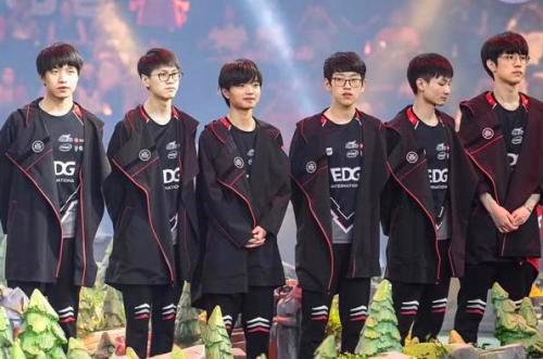 他们夺冠的 他们夺冠的